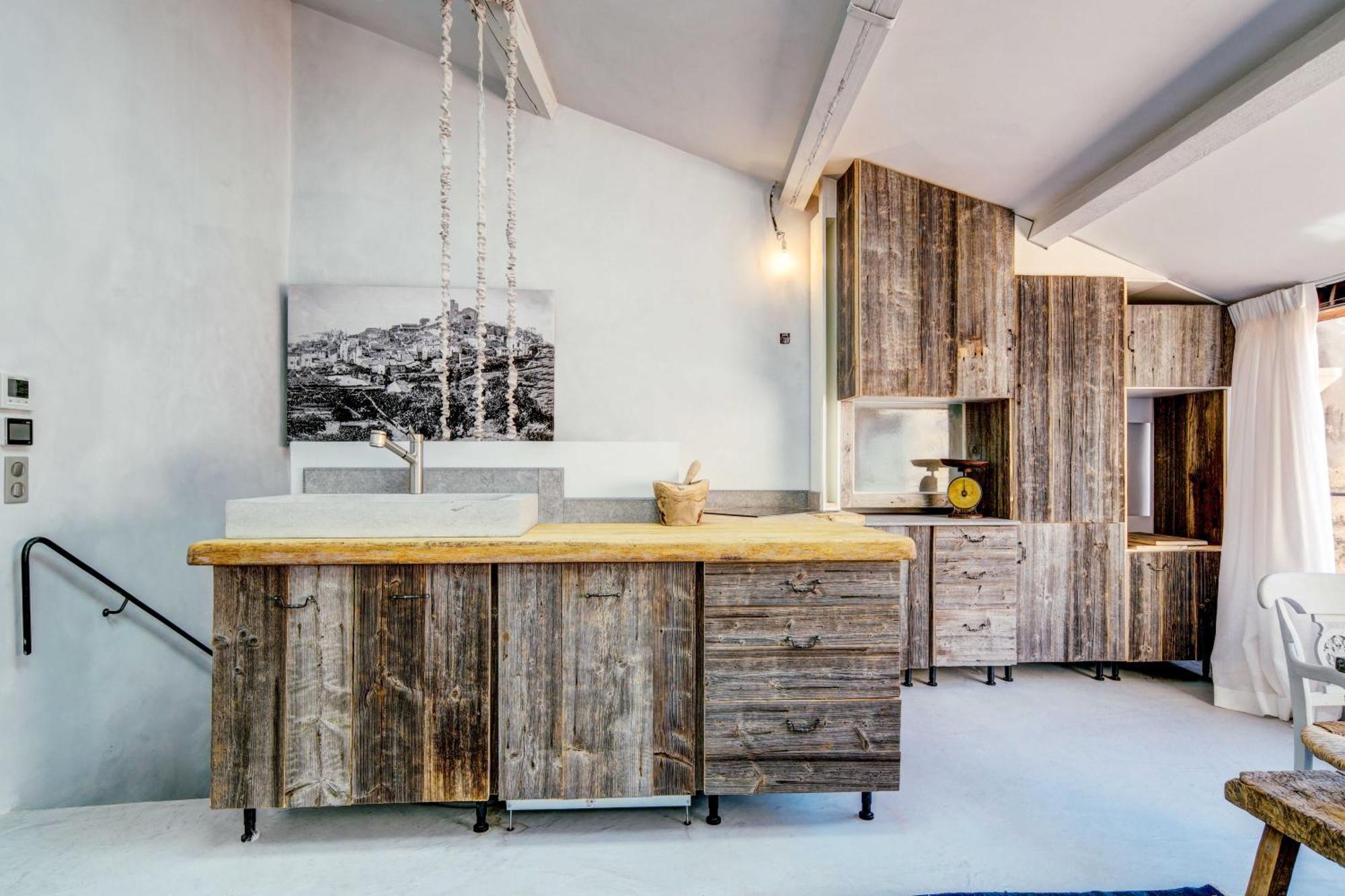 Authentic Charming In The Heart Of Apartment